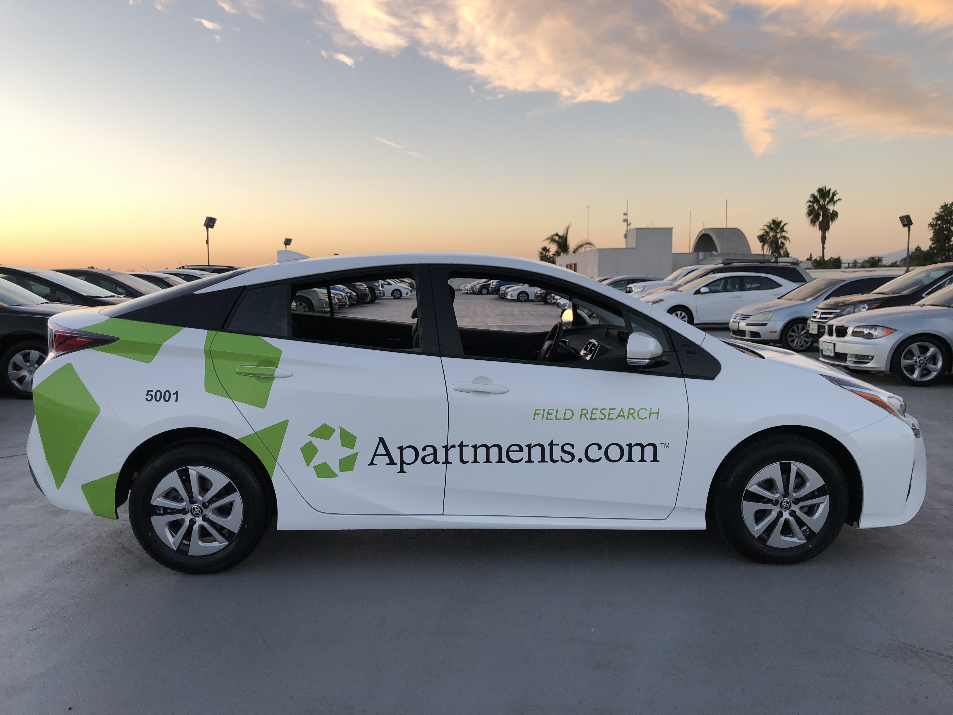 Apartments.com full wrap